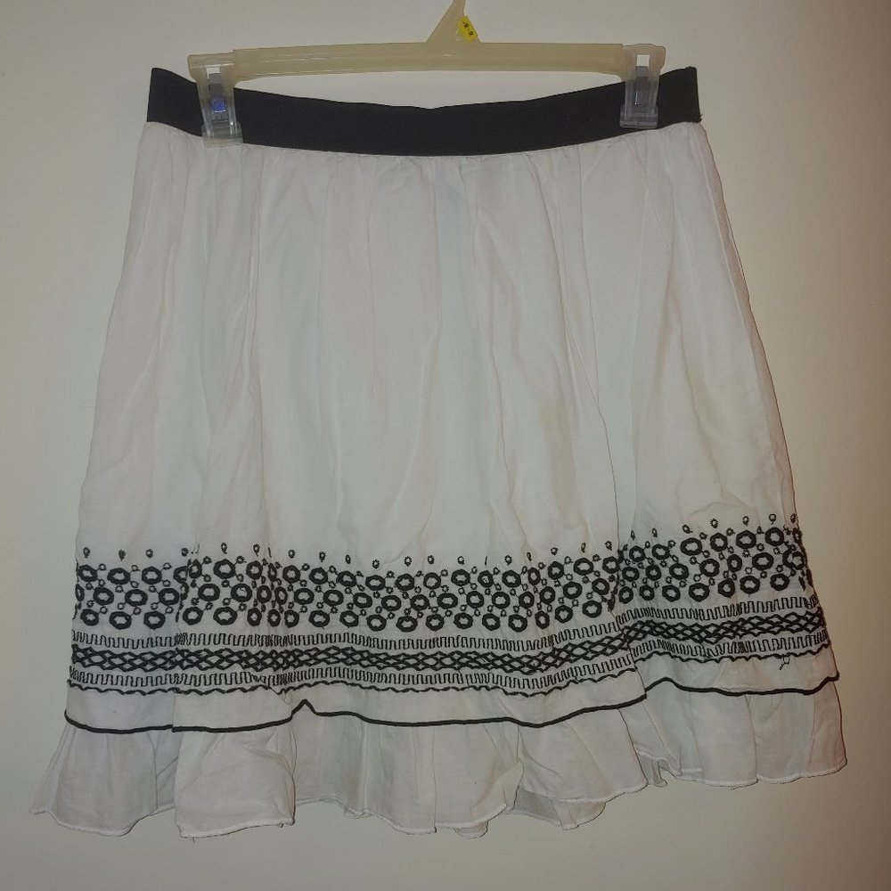 White Cotton Skirt with Black Accents